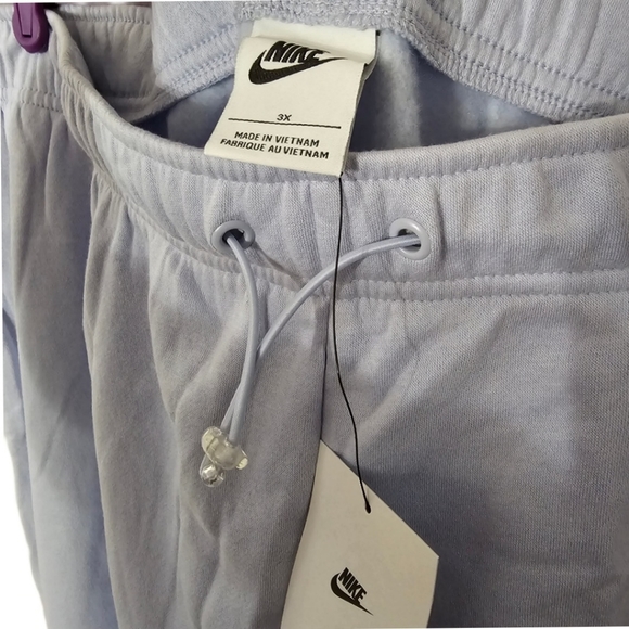 Nike Standard Fit Mid Rise Joggers NWT - Picture 6 of 9